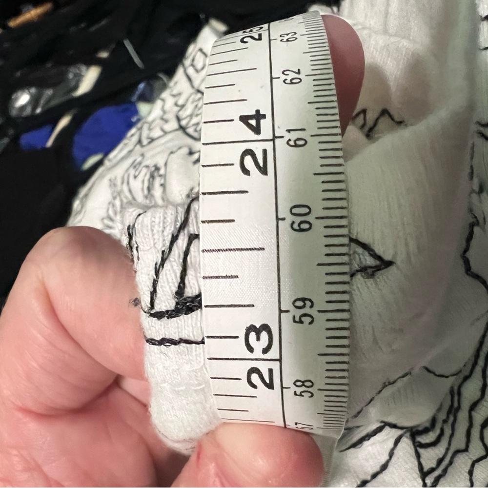 Embroidered Tee - Picture 6 of 6